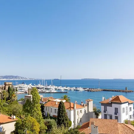 L'esterel Yourhosthelper