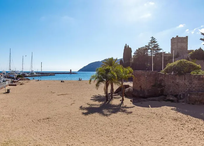 L'esterel Yourhosthelper *